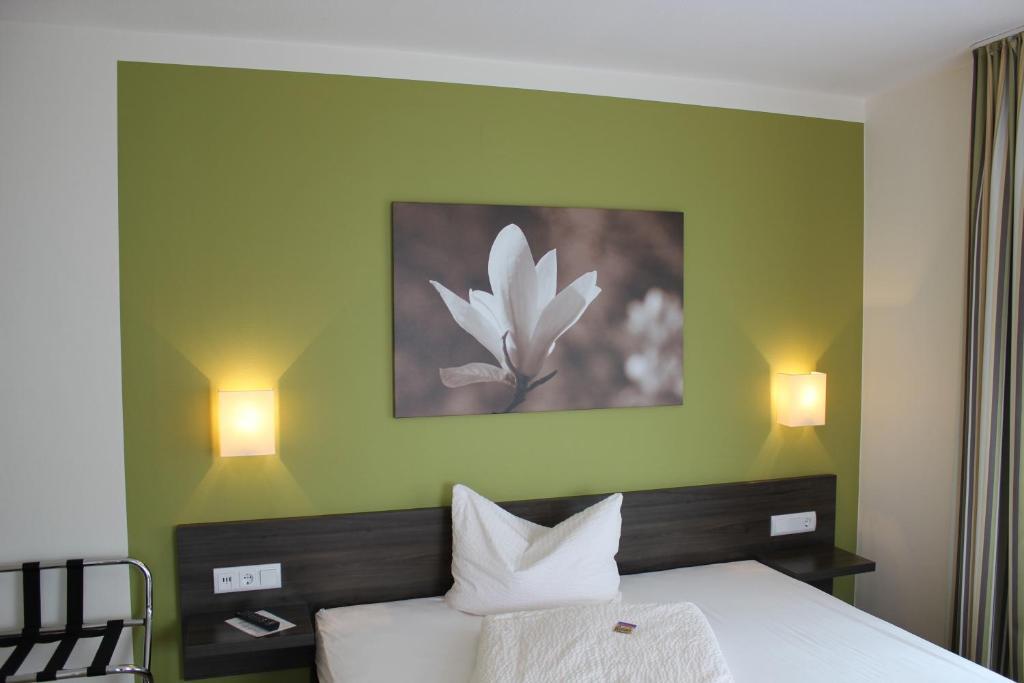 Gasthof Weisses Ross Kleinostheim Chambre photo