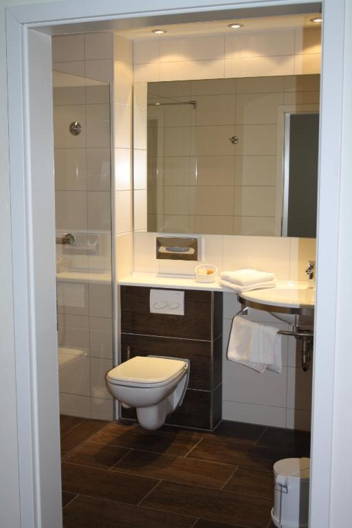 Gasthof Weisses Ross Kleinostheim Chambre photo